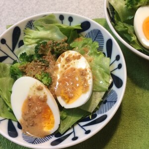 胡麻マヨドレッシングで！ブロッコリーの野菜サラダ♪